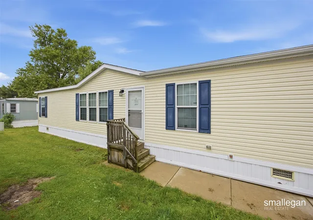 Homes for sale in Grand Rapids, MI | 3668 Sun Valley St, Grand Rapids, MI 49544 | MLS# 70538449