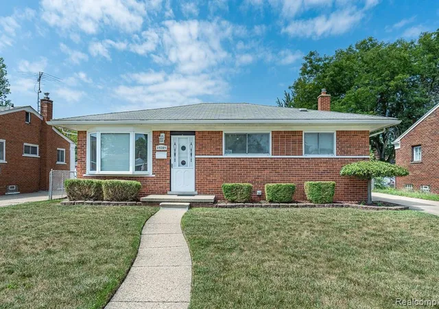 Photo 1 of Sale Pending at 25305 Campbell Ave, Warren, MI 48089 3545 | MLS# 61024041 | Listing updated on 2026-09-12