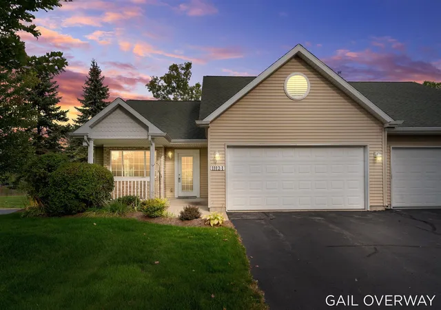 Photo 2 of Sale Pending at 1112 Fountain View Cir 1, Holland, MI 49423 | MLS# 70482109 | Listing updated on 2025-10-18