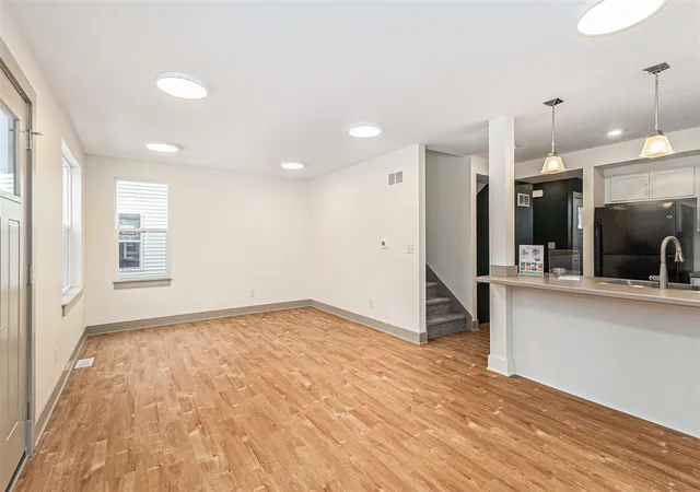 Photo 2 of Single family home for sale at 2119 Linden Ave, Grand Rapids, MI 49507 | MLS# 70537815 | Listing updated on 2026-07-13