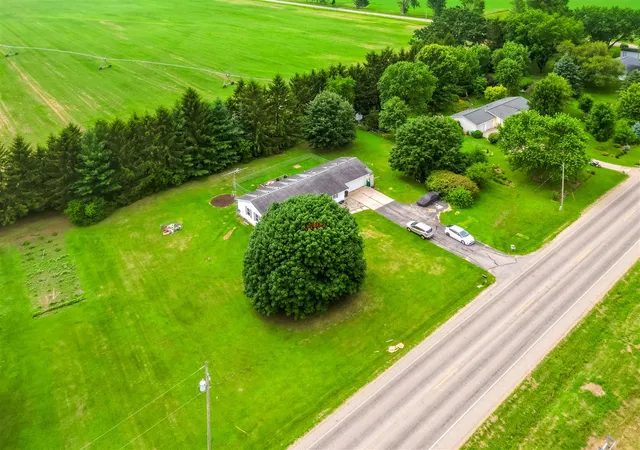Homes for sale in Three Rivers, MI | 51104 Silver St, Three Rivers, MI 49093 | MLS# 70544695