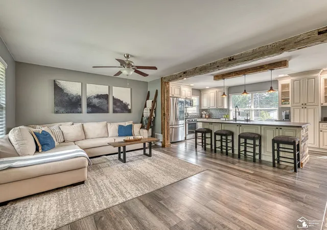 Photo 3 of Sale Pending at 4611 N 3rd St, Luna Pier, MI 48157 | MLS# 50220223 | Listing updated on 2026-09-01
