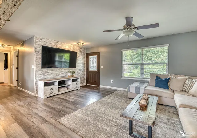Photo 3 of Sale Pending at 4611 N 3Rd St, Luna Pier, MI 48157 | MLS# 50220223 | Listing updated on 2026-09-01