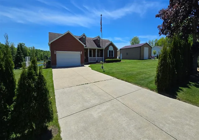 2nd image of 8683 E Hawley Rd, Hesperia, MI 49421 | MLS# 70482983