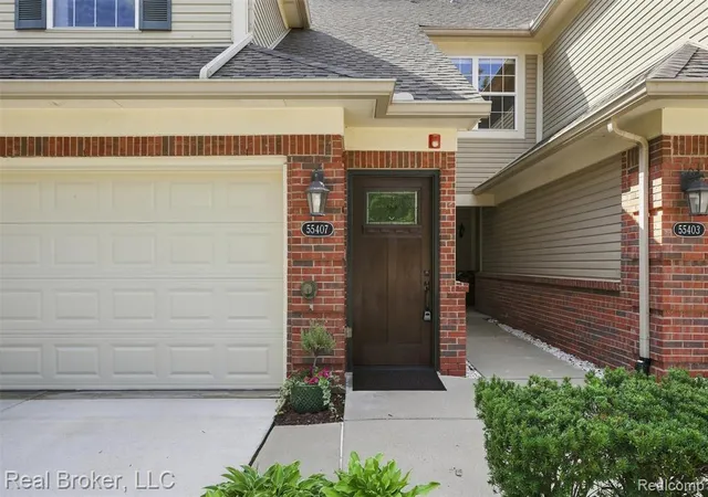Photo 3 of Condo for sale at 55407 Ambassador Ct, Shelby Twp, MI 48316 5369 | MLS# 61023325 | Listing updated on 2026-09-12