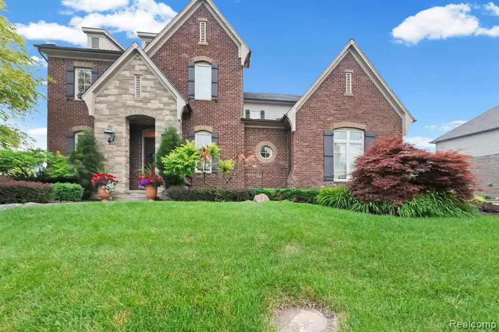 Photo 1 of Single family home for sale at 56555 Hartley Dr, Shelby Township, MI 48316 | MLS# 61012489 | Listing updated on 2026-10-16