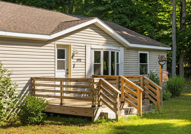 Homes for sale in Traverse City, MI | 498 S West Silver Lake Rd, Traverse City, MI 49685 | MLS# 80070795