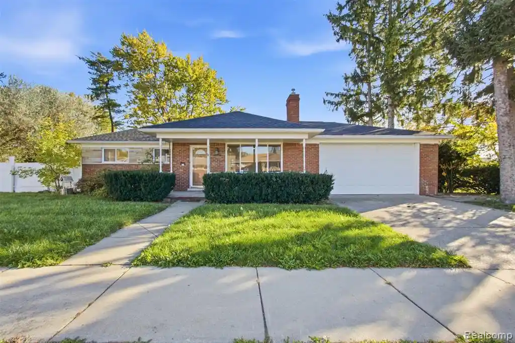 Photo 1 of Single family home for sale at 29130 Geraldine Ct, Warren, MI 48093 5226 | MLS# 61041275 | Listing updated on 2026-10-29