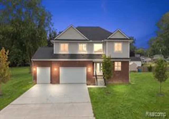 4th image of 47515 Vanker Ave, Shelby Township, MI 48317 | MLS# 61010125