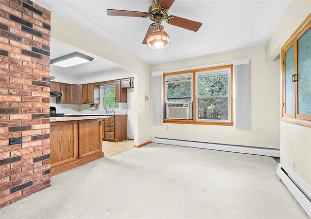 5th image of 1077 Riverside Dr, Battle Creek, MI 49015 | MLS# 70532444