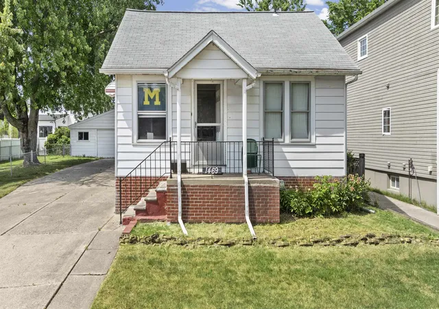 Photo 1 of Single family home for sale at 1469 Holland St, Birmingham, MI 48009 | MLS# 50211902 | Listing updated on 2026-06-18
