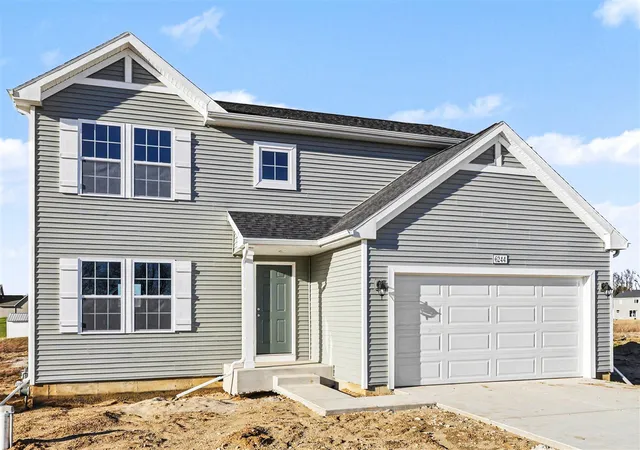 Homes for sale in Greenville, MI | 1404 Cedarwood Dr, Greenville, MI 48838 | MLS# 70537497