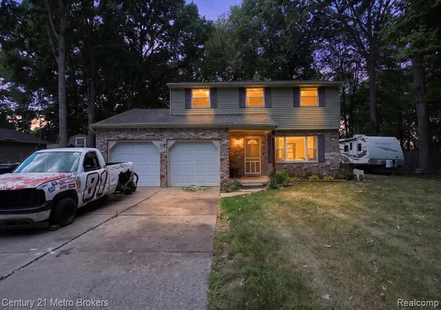 1st image of 3047 Courtesy Dr, Flint, MI 48506 | MLS# 61016232