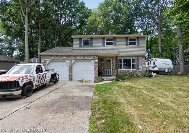 2nd image of 3047 Courtesy Dr, Flint, MI 48506 | MLS# 61016232