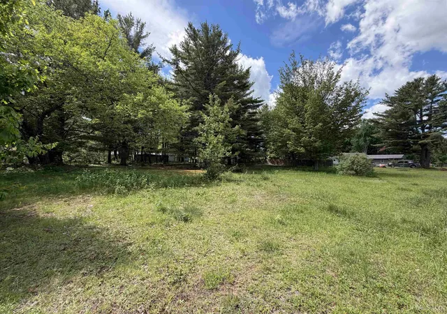 Photo 2 of Land for sale at 416 Sunnybrook Rd, Marquette, MI 49855 | MLS# 50211659 | Listing updated on 2026-06-16