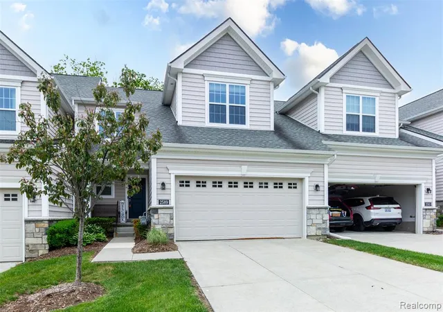 Homes for sale in Ann Arbor, MI | 2589 Oxford Cir, Ann Arbor, MI 48103 | MLS# 60997724