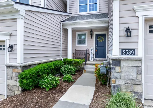 Homes for sale in Ann Arbor, MI | 2589 Oxford Cir, Ann Arbor, MI 48103 | MLS# 60997724