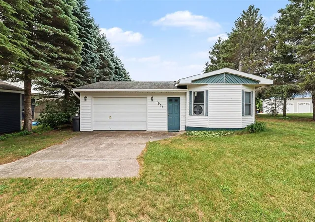 2nd image of 7951 W Village Rd, Mears, MI 49436 | MLS# 70542699