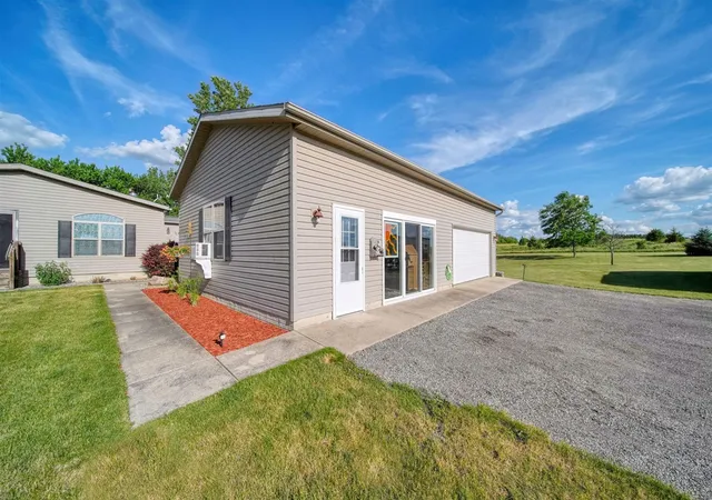 Homes for sale in Brooklyn, MI | 13465 Horning Rd, Brooklyn, MI 49230 | MLS# 70539355