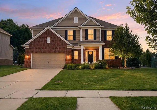 Homes for sale in Lake Orion, MI | 354 Findley Cir, Lake Orion, MI 48360 | MLS# 61007077