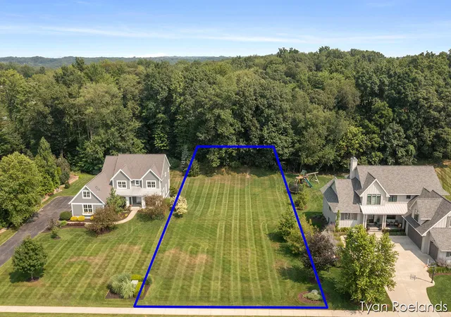 Photo 2 of Land for sale at 3769 Lake Birch St, Grand Rapids, MI 49525 | MLS# 70486039 | Listing updated on 2026-08-19