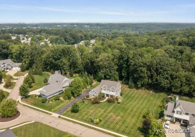 Photo 4 of Land for sale at 3769 Lake Birch St, Grand Rapids, MI 49525 | MLS# 70486039 | Listing updated on 2026-08-19
