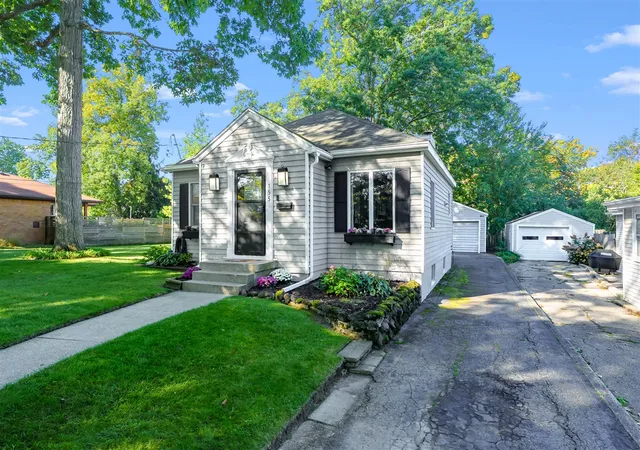 Photo 1 of Single family home for sale at 155 Holmdene Blvd, Grand Rapids, MI 49503 | MLS# 70567156 | Listing updated on 2026-10-30