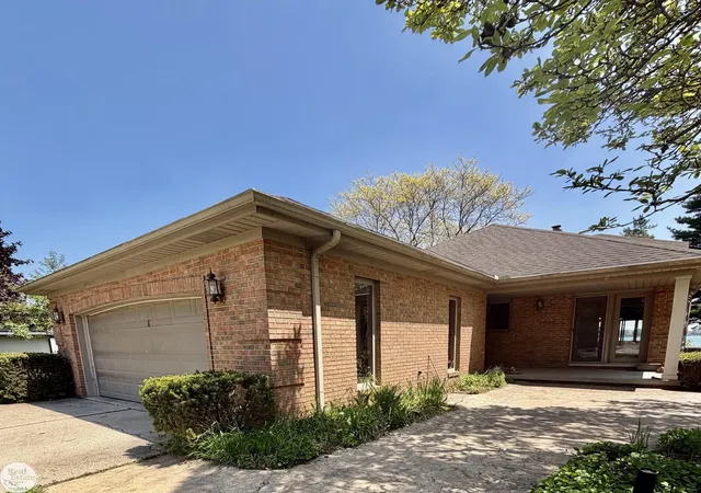 Homes for sale in Cottrellville, MI | 6901 River Rd, Cottrellville, MI 48039 | MLS# 50205121
