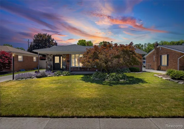 Homes for sale in Livonia, MI | 35481 Hathaway St, Livonia, MI 48150 | MLS# 61001324
