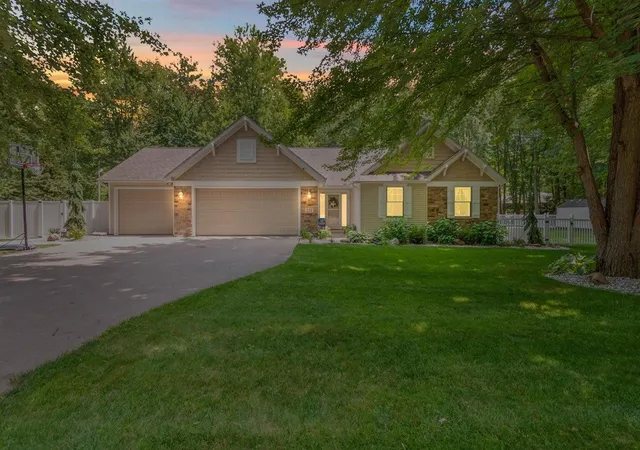 Homes for sale in Coldwater, MI | 231 Aaron Dr, Coldwater, MI 49036 | MLS# 70510678