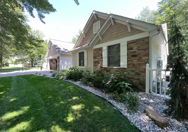Homes for sale in Coldwater, MI | 231 Aaron Dr, Coldwater, MI 49036 | MLS# 70510678