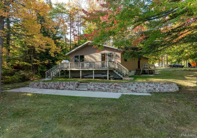 Photo 3 of Single family home for sale at 3954 Hayward Rd, Munising, MI 49862 | MLS# 50190903 | Listing updated on 2026-08-28