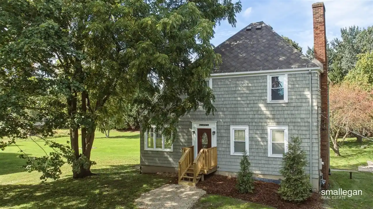Photo 1 of Single family home for sale at 1897 Manning Ave, Grand Rapids, MI 49534 | MLS# 70560426 | Listing updated on 2026-10-14