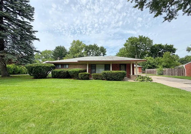 Photo 2 of Single Family Residence at 22431 Remick Dr, Clinton Township, MI 48036 | MLS# 50213509 | | Sold on 2026-08-06