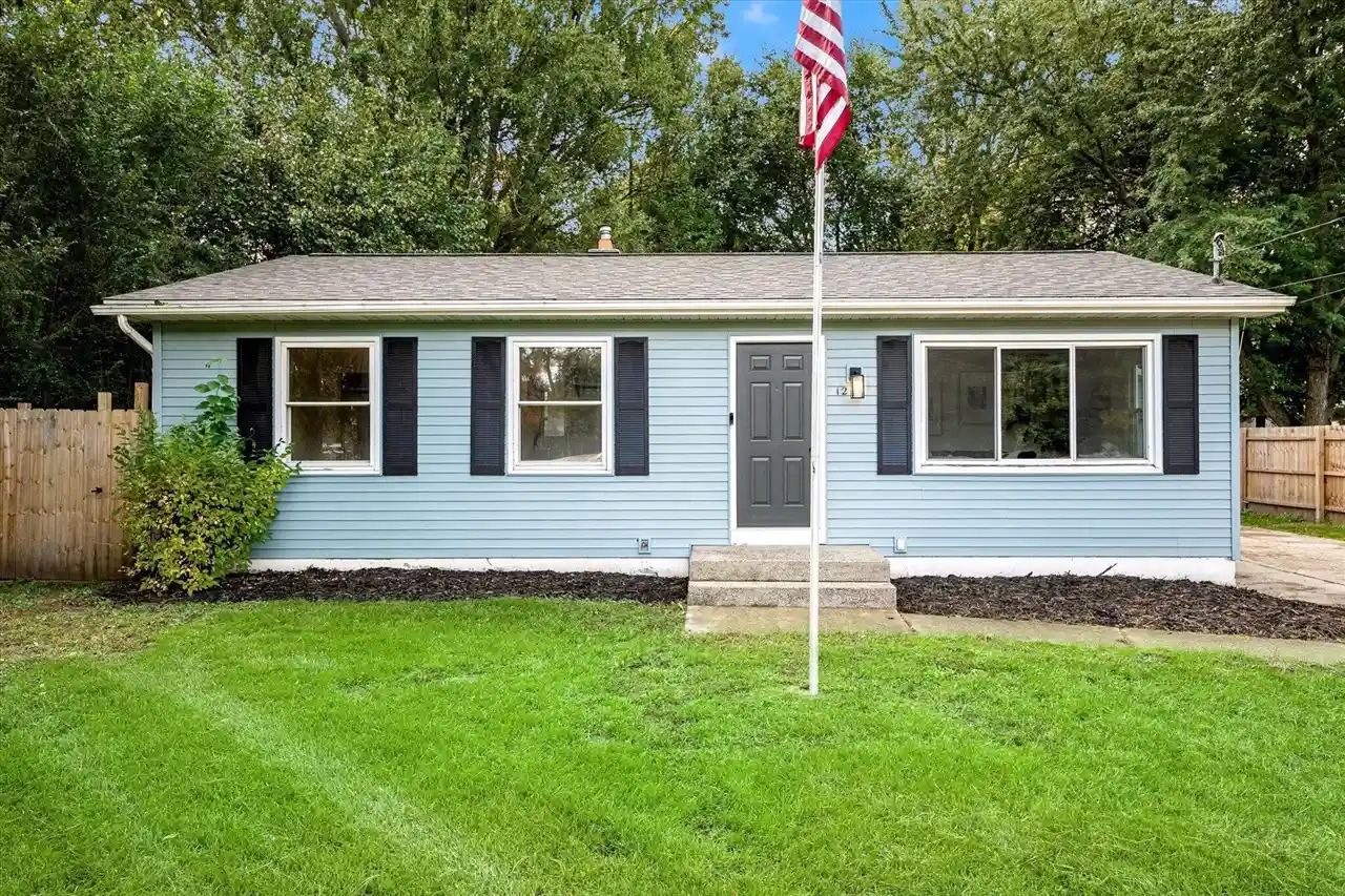 Photo 1 of Single family home for sale at 1224 Ecklund St, Grand Rapids, MI 49505 | MLS# 70565502 | Listing updated on 2026-10-27