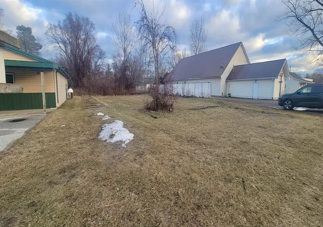 Homes for sale in Pinconning, MI | 3840 N Huron Road Road, Pinconning, MI 48650 | MLS# 50197258