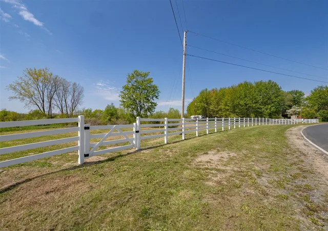 2nd image of 37916 County Road 665, Paw Paw, MI 49079 | MLS# 70530748