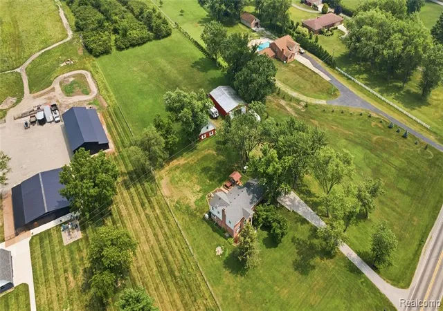 98th image of 4925 S Huron River Dr, Flat Rock, MI 48134 | MLS# 61019188