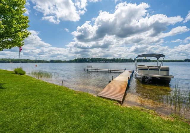Photo 3 of Single family home for sale at 80885 County Rd 652, Lawton, MI 49065 | MLS# 70552165 | Listing updated on 2026-09-10