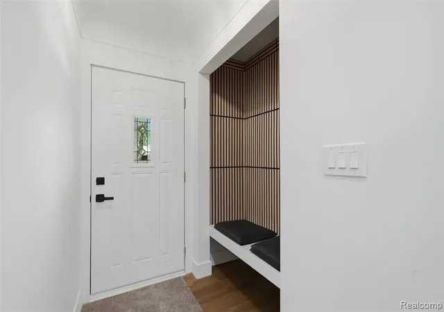 Photo 5 of Single family home for sale at 13741 Pearson St, Oak Park, MI 48237 | MLS# 61014832 | Listing updated on 2026-08-28