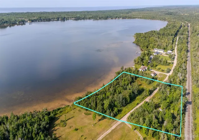 Photo 1 of Land for sale at 3193 W N Gulliver Lake Rd, Gulliver, MI 49840 | MLS# 50218831 | Listing updated on 2026-08-17