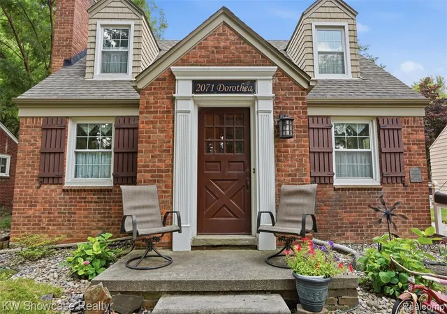 Photo 3 of Single family home for sale at 2071 Dorothea Rd, Berkley, MI 48072 | MLS# 61025990 | Listing updated on 2026-09-06