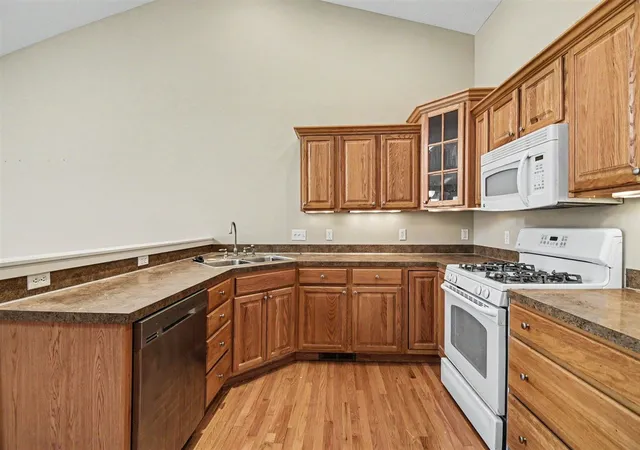 Homes for sale in Caledonia, MI | 6589 Gracepoint Dr #77, Caledonia, MI 49316 | MLS# 70541253