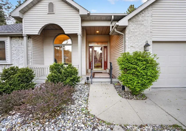 5th image of 9508 Pine Needle Trl, Flushing, MI 48433 | MLS# 60997178