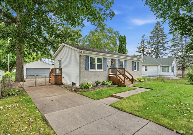 Photo 3 of Sale Pending at 26191 Wolverine St, Madison Heights, MI 48071 | MLS# 61022510 | Listing updated on 2026-08-23