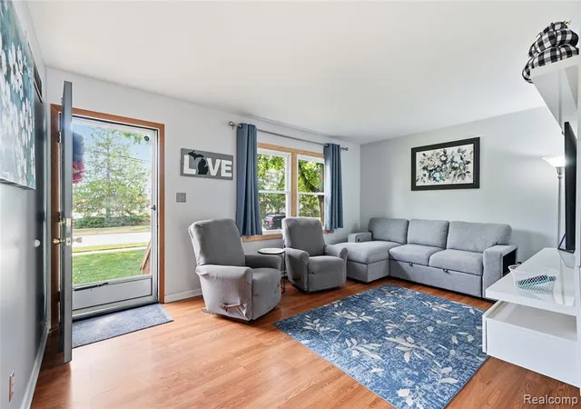 Photo 4 of Sale Pending at 26191 Wolverine St, Madison Heights, MI 48071 | MLS# 61022510 | Listing updated on 2026-08-23