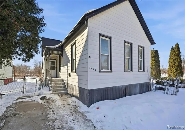 1st image of 2745 Vermont St, Detroit, MI 48216 | MLS# 60970279