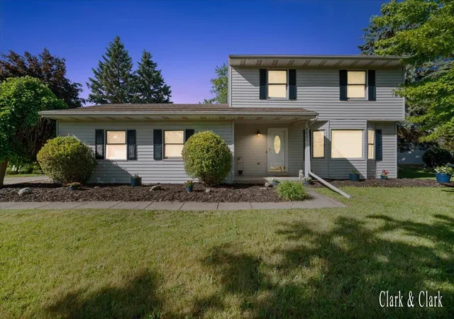 Homes for sale in Lansing, MI | 5001 Westhaven Blvd, Lansing, MI 48917 | MLS# 70539022