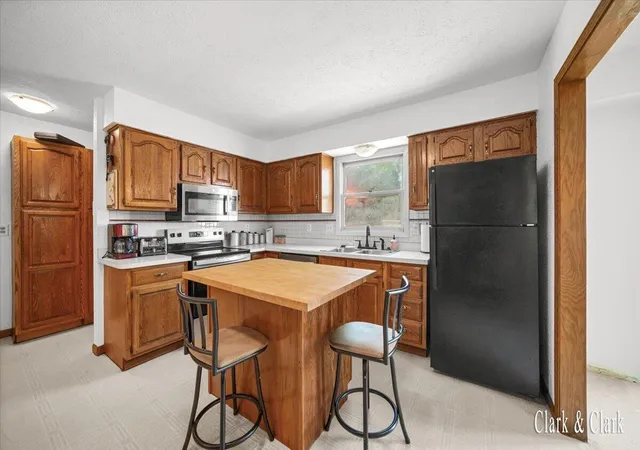 4th image of 5001 Westhaven Blvd, Lansing, MI 48917 | MLS# 70539022