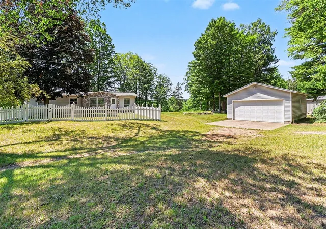 Homes for sale in Hersey, MI | 16541 Schofield Rd, Hersey, MI 49639 | MLS# 70537818